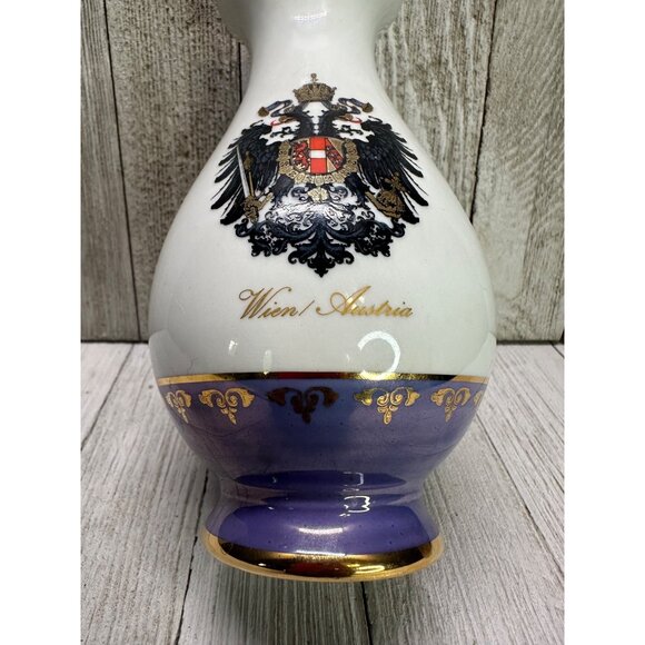 Vintage Wien Austria Handarbeit Bud Vase Porcelain Gold Rim 6.75'' Tall - Picture 5 of 9